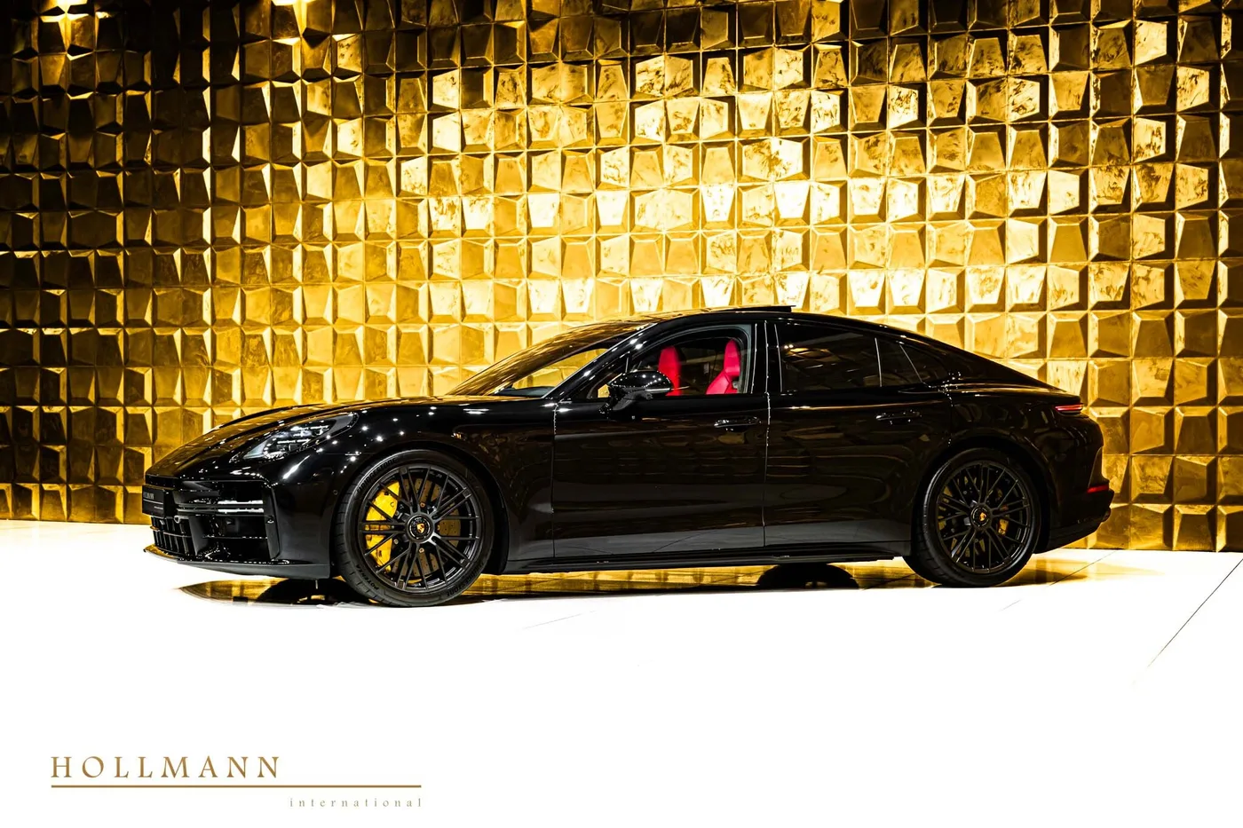 Porsche Panamera GTS proposée par un concessionnaire spécialisé à Stuhr, Allemagne, photo 8 sur 8