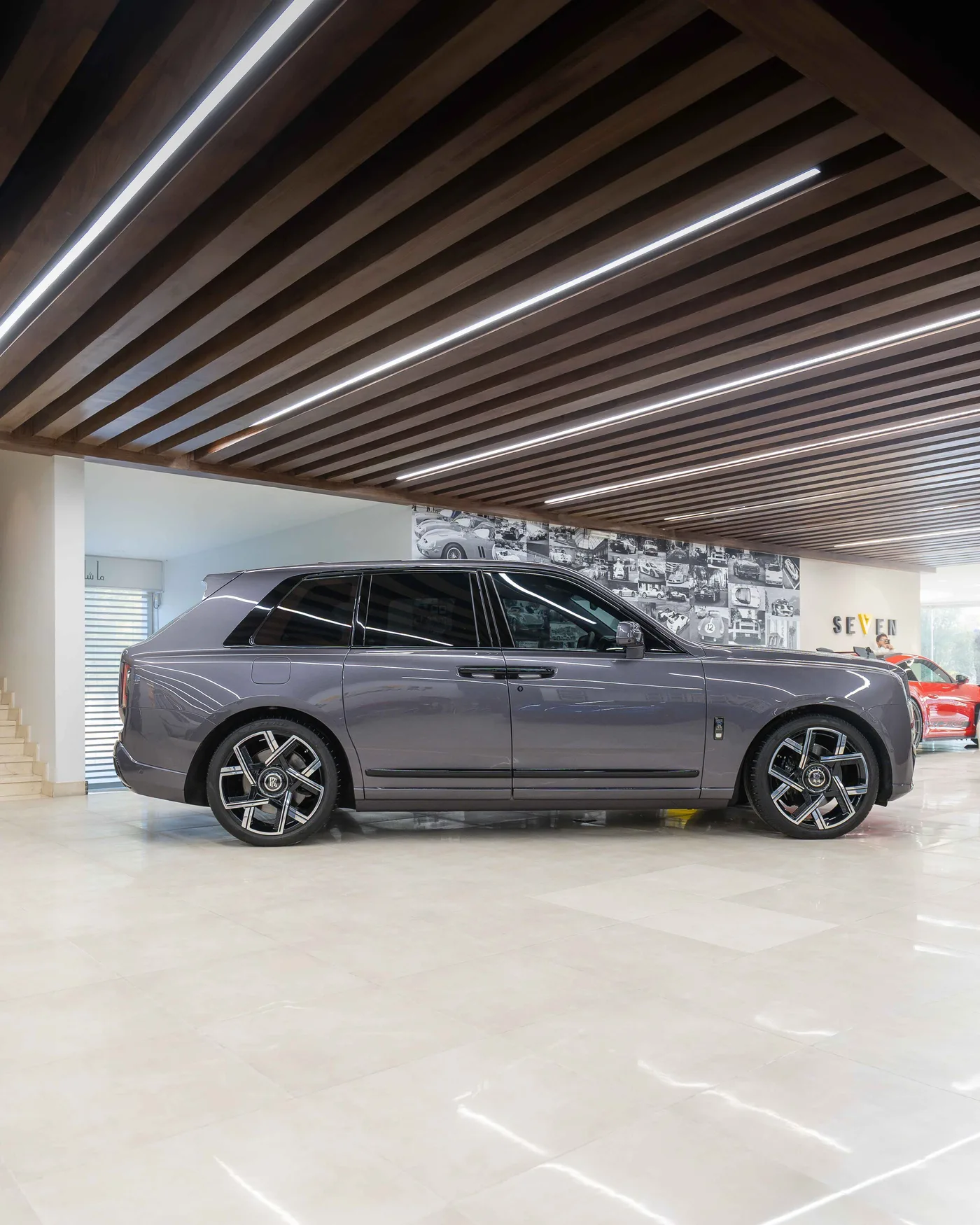 2027 Rolls-Royce Cullinan Black Badge angeboten von einem Supersportwagenhändler in Riyadh, Saudi-Arabien, Foto 5 von 19