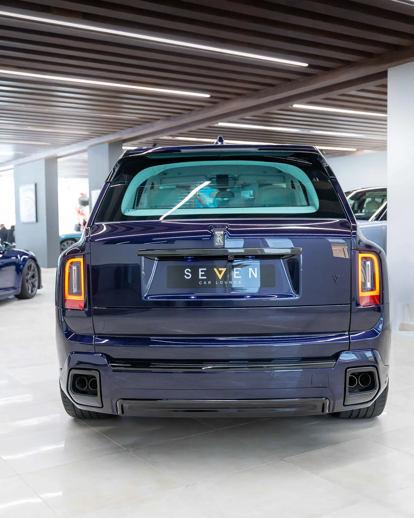 2026 Rolls-Royce Cullinan Black Badge angeboten von einem Supersportwagenhändler in Riyadh, Saudi-Arabien, Foto 3 von 16