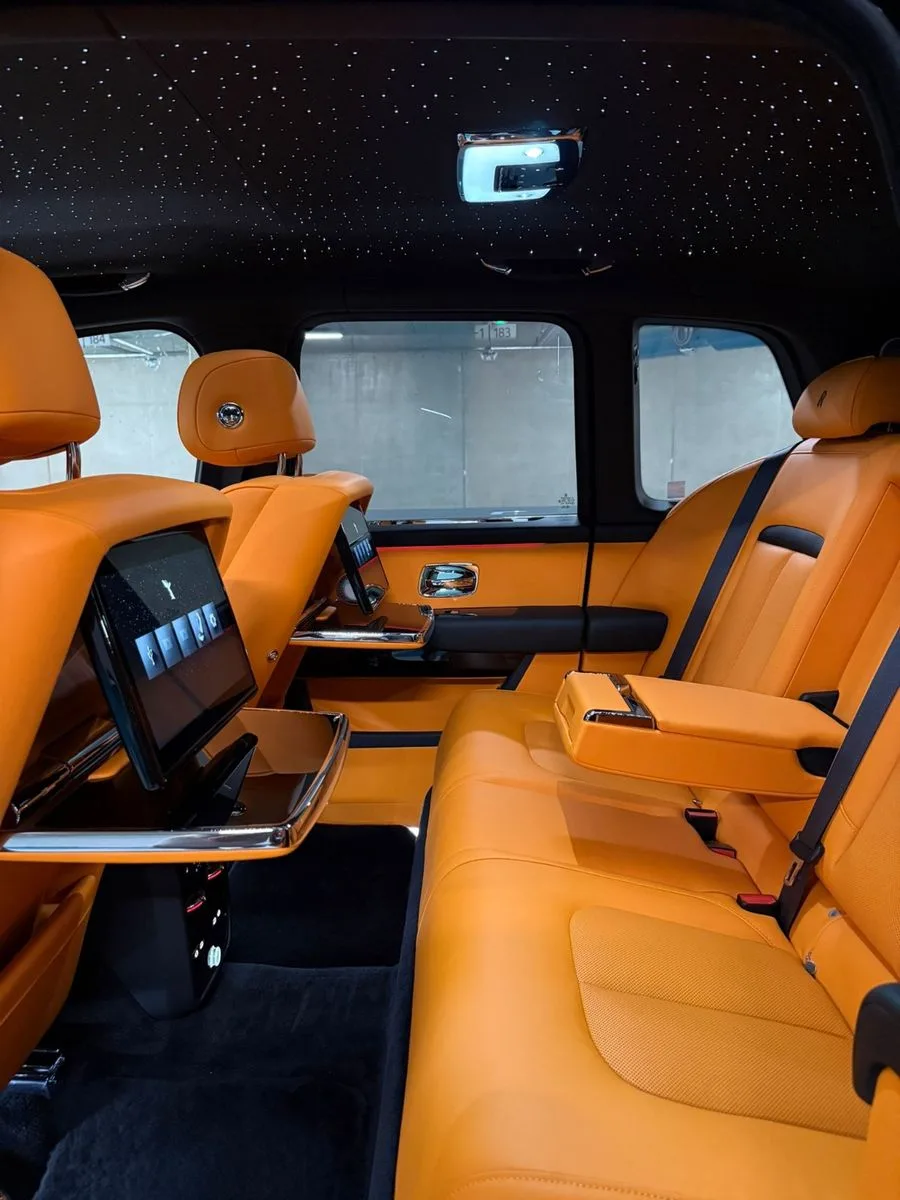 Rolls-Royce Cullinan offered by a specialist dealer in Putzbrunn, Germany, photo 8 of 10