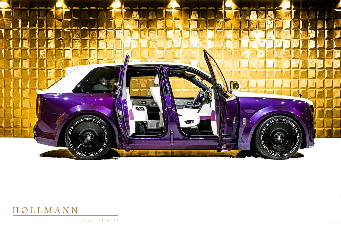 Rolls-Royce Cullinan Black Badge angeboten von einem Fachhändler in Stuhr, Deutschland, Foto 6 von 8