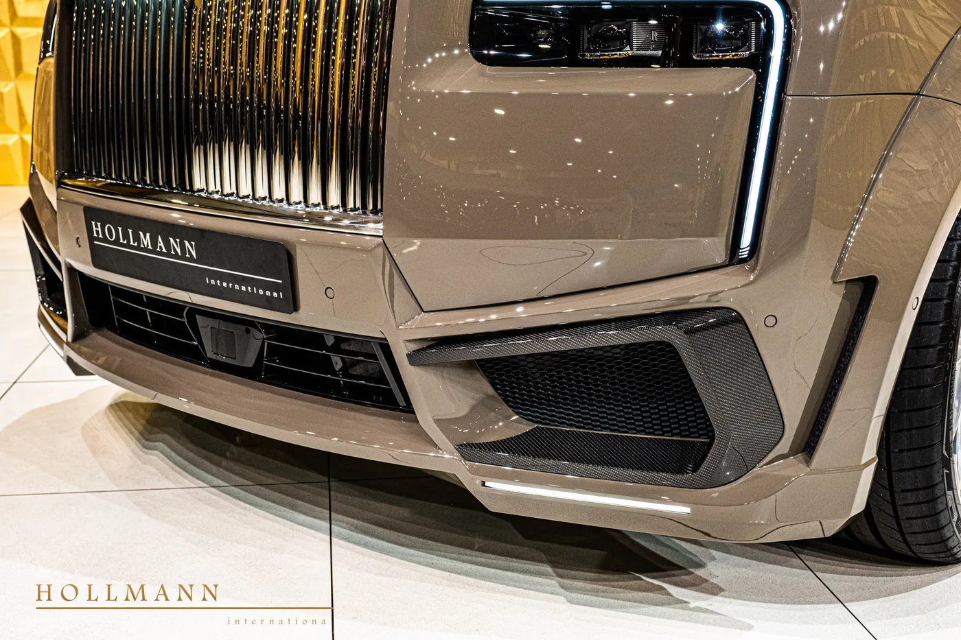 Rolls-Royce Cullinan angeboten von einem Fachhändler in Stuhr, Deutschland, Foto 5 von 8