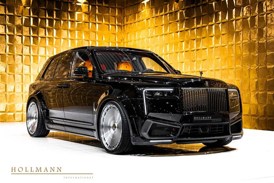 Rolls-Royce Cullinan Series II Black Badge by Spofec angeboten von einem Fachhändler in Stuhr, Deutschland, Hauptfoto
