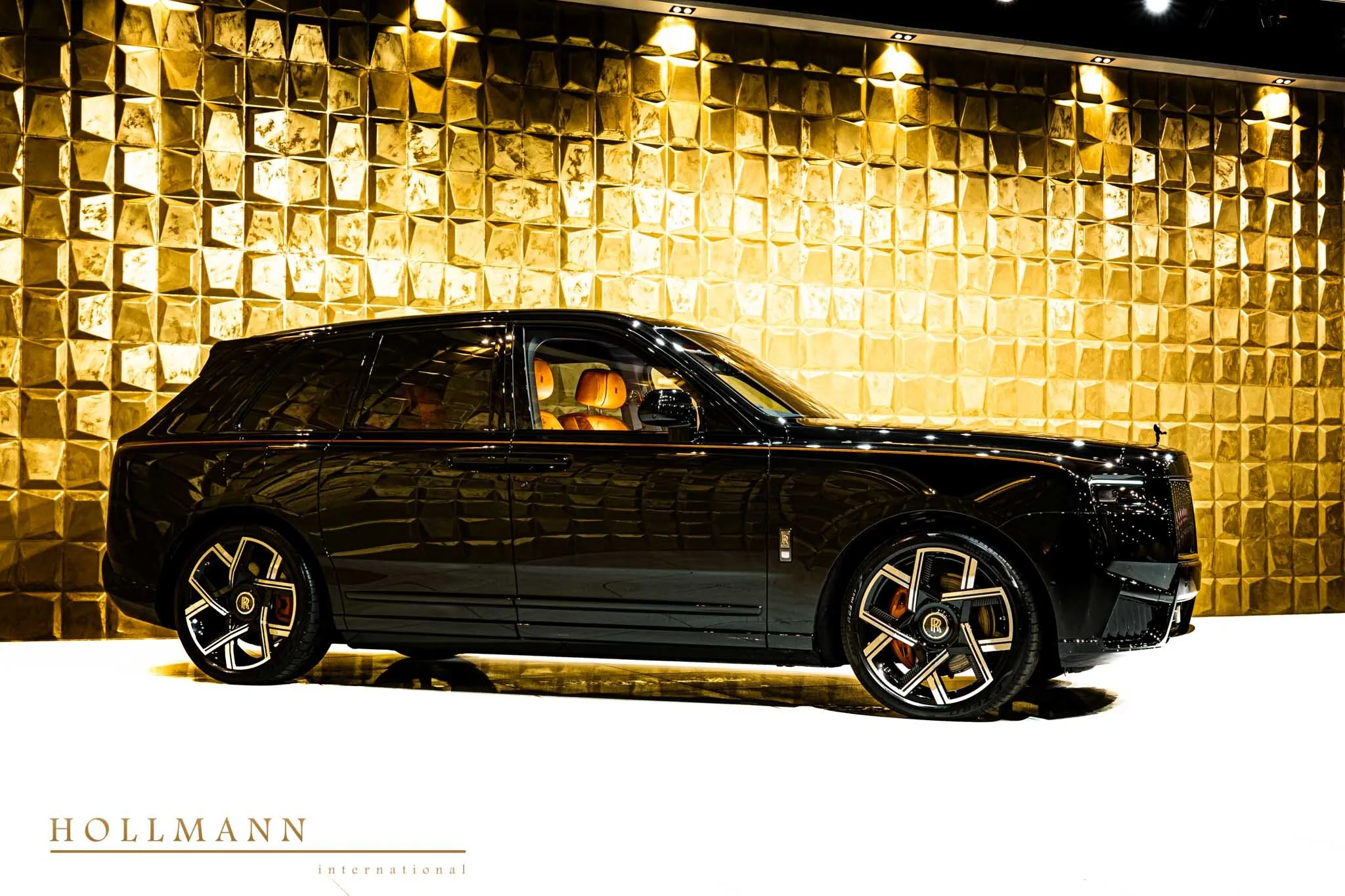 Rolls-Royce Cullinan Series II Black Badge, 8/23