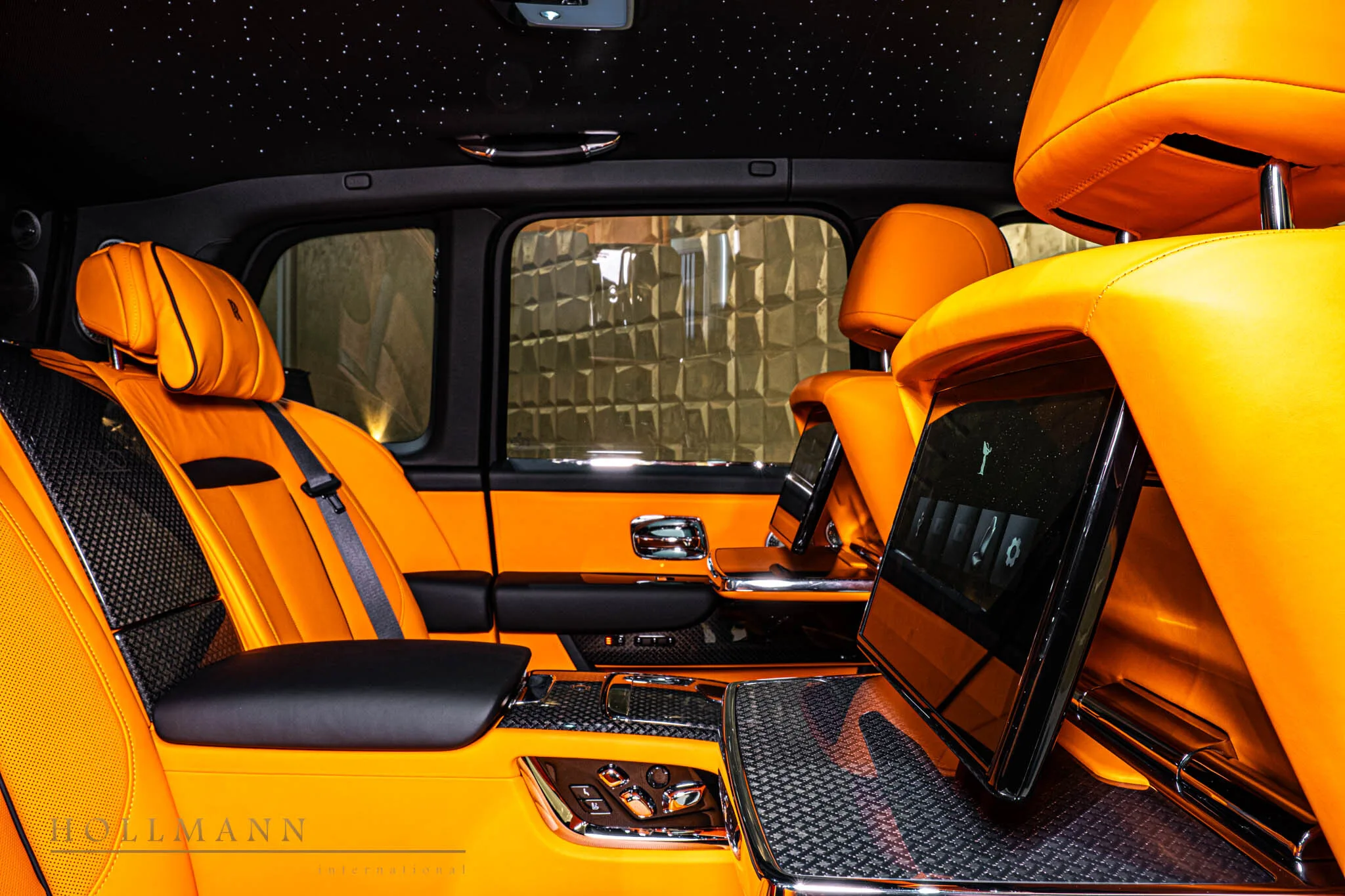 Rolls-Royce Cullinan Series II Black Badge, 13/23