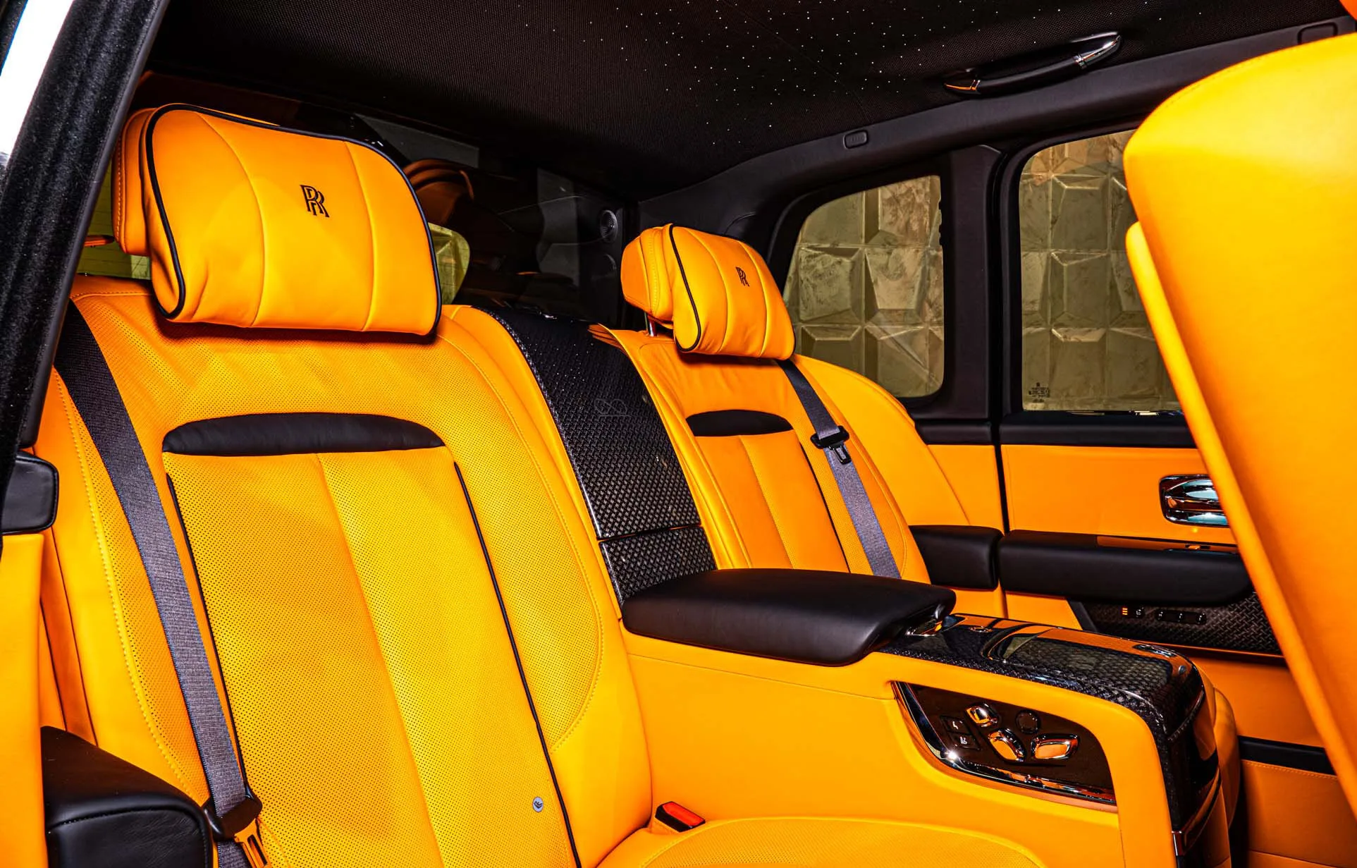 Rolls-Royce Cullinan Series II Black Badge, 18/23
