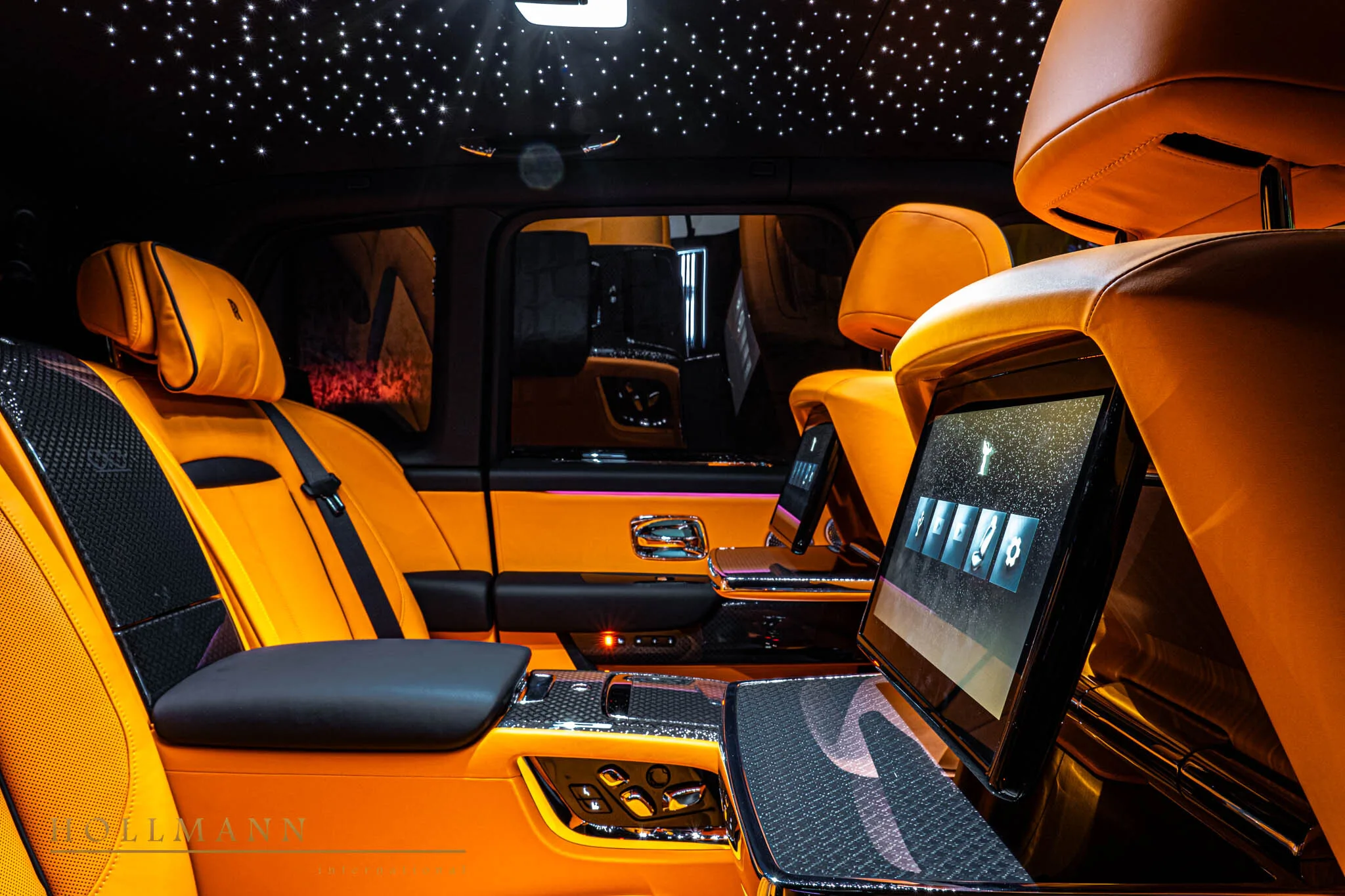 Rolls-Royce Cullinan Series II Black Badge, 21/23