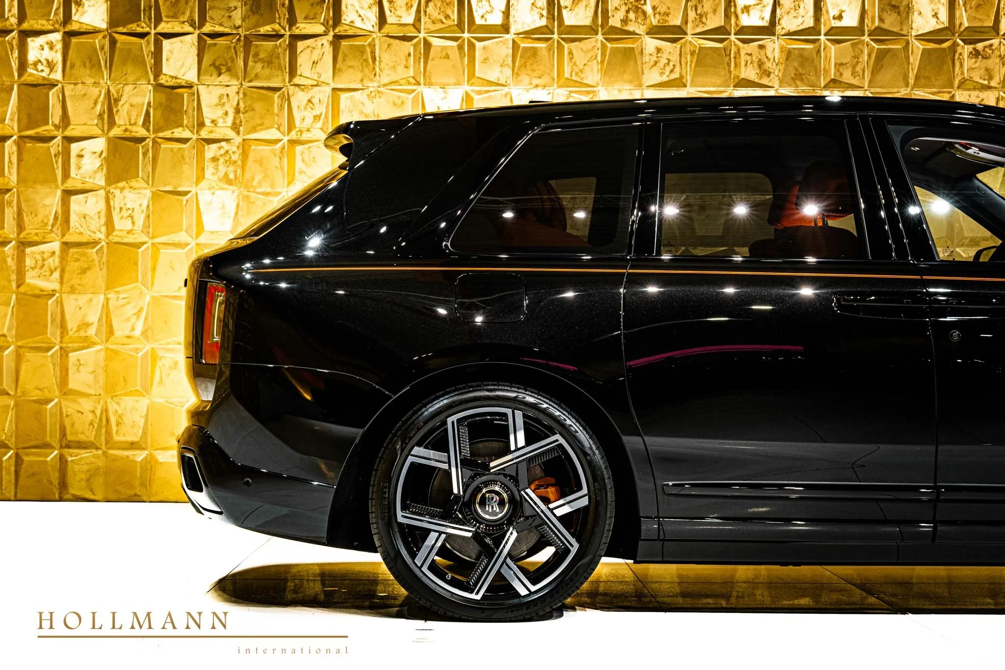 Rolls-Royce Cullinan Series II Black Badge, 22/23