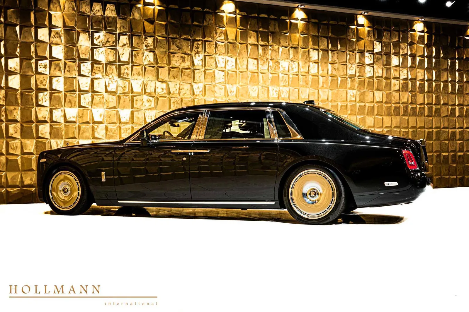 Rolls-Royce Phantom Extended, 6/20