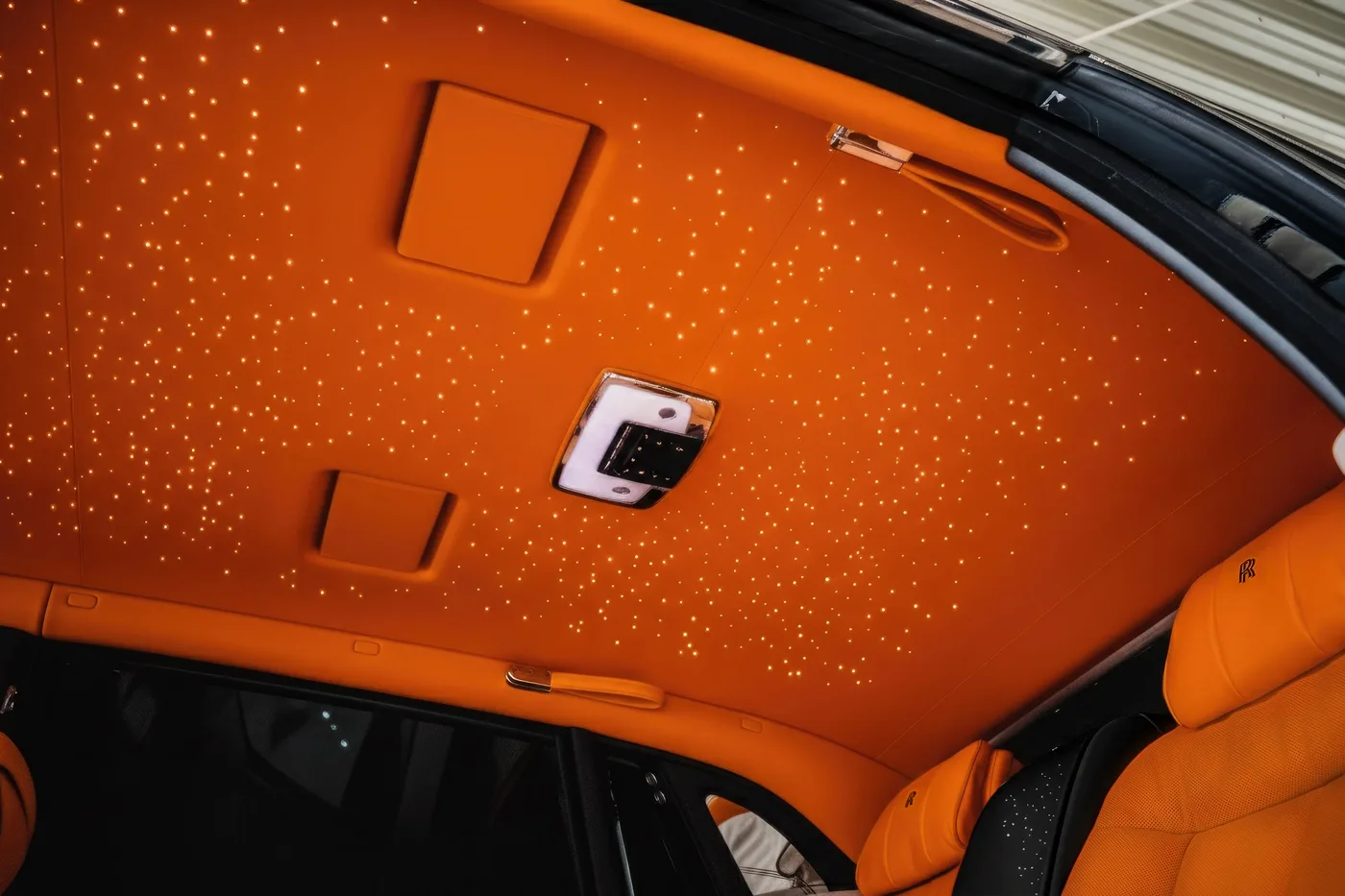 Rolls-Royce Phantom Extended offered by a specialist dealer in Hechingen, Germany, photo 11 of 15