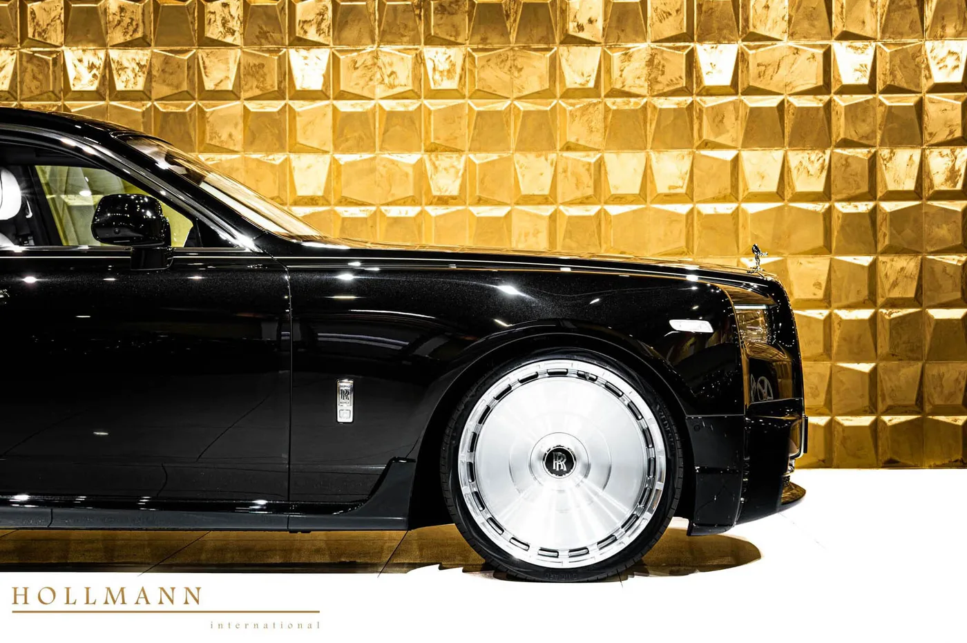 Rolls-Royce Phantom Extended offered by a specialist dealer in Stuhr, Germany, photo 5 of 8
