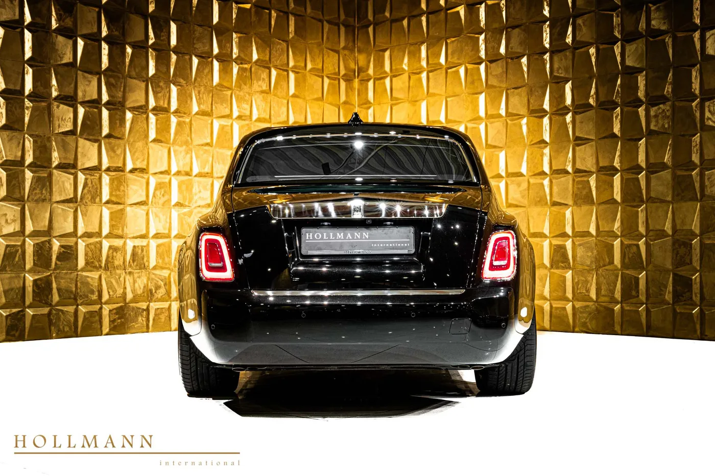 Rolls-Royce Phantom Extended offered by a specialist dealer in Stuhr, Germany, photo 7 of 8