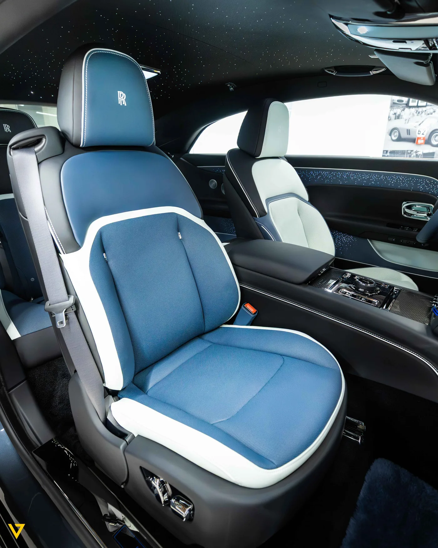 Rolls-Royce Spectre Black Badge offered by a supercar dealer in Riyadh, Saudi Arabia, photo 6 of 19