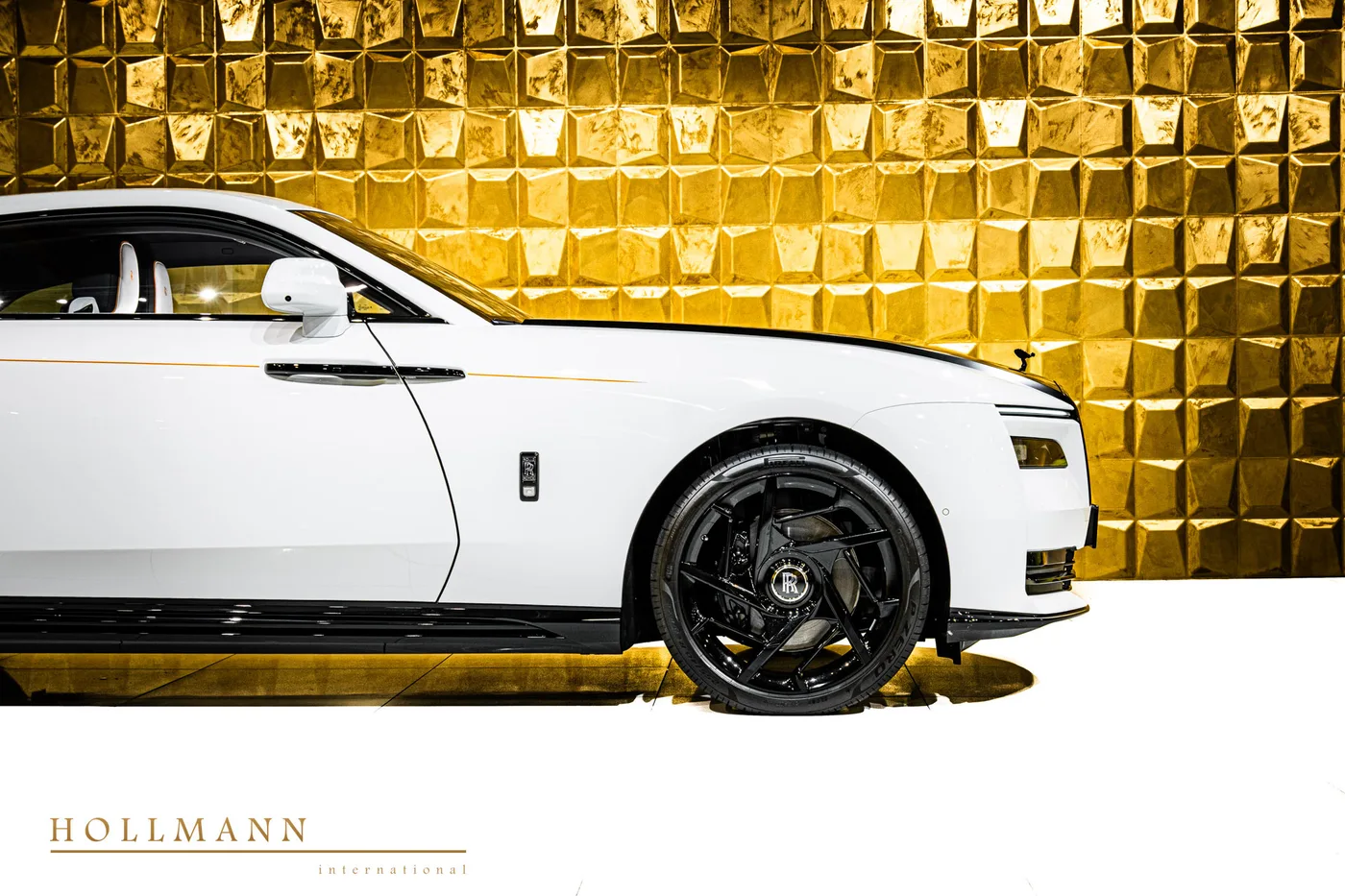 Rolls-Royce Spectre Black Badge angeboten von einem Fachhändler in Stuhr, Deutschland, Foto 5 von 8
