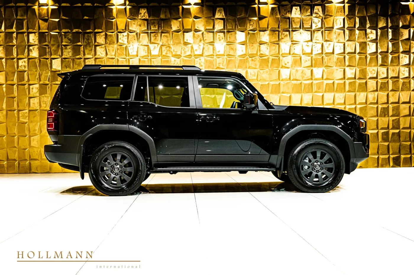 Toyota Land Cruiser Executive angeboten von einem Fachhändler in Stuhr, Deutschland, Foto 2 von 8