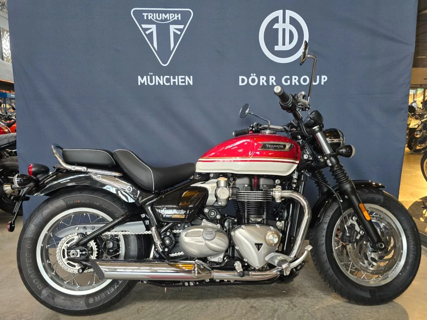 Triumph Bonneville Speedmaster, 2/2