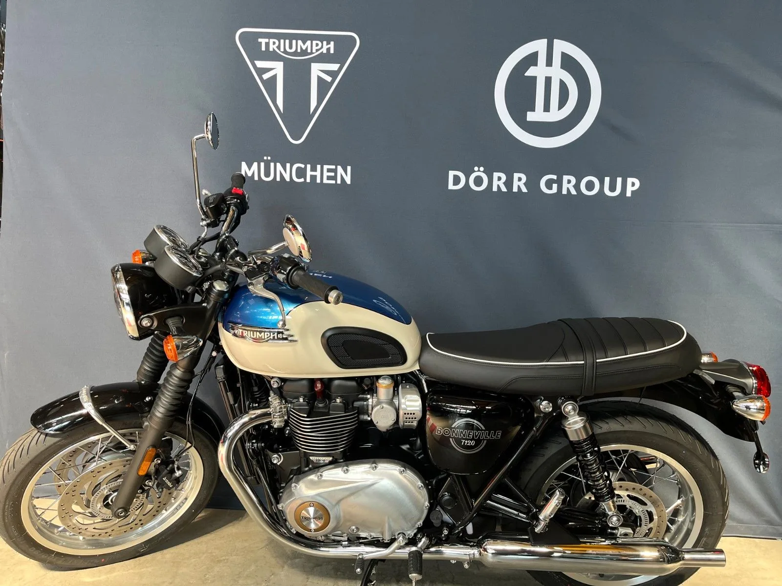 Triumph Bonneville T120 angeboten von einem Vertragshändler in München, Deutschland, Hauptfoto