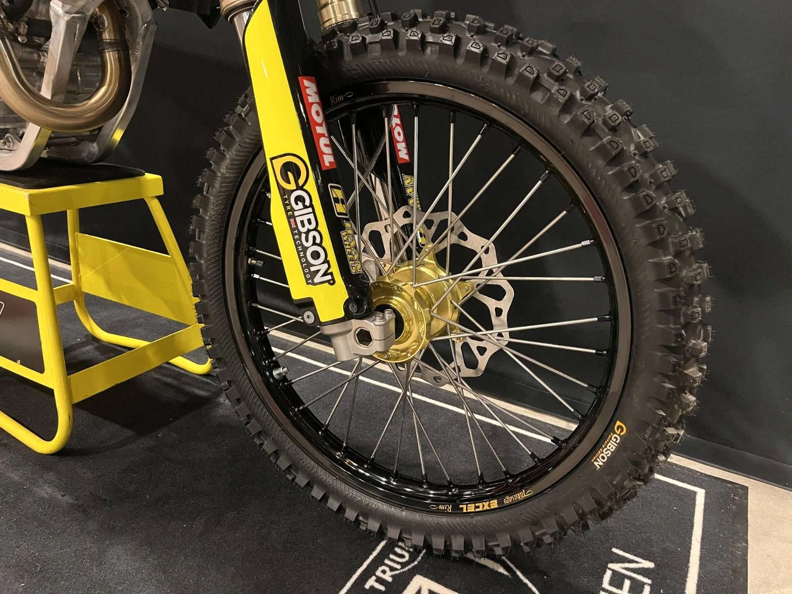 Triumph TF 450-X, 3/8