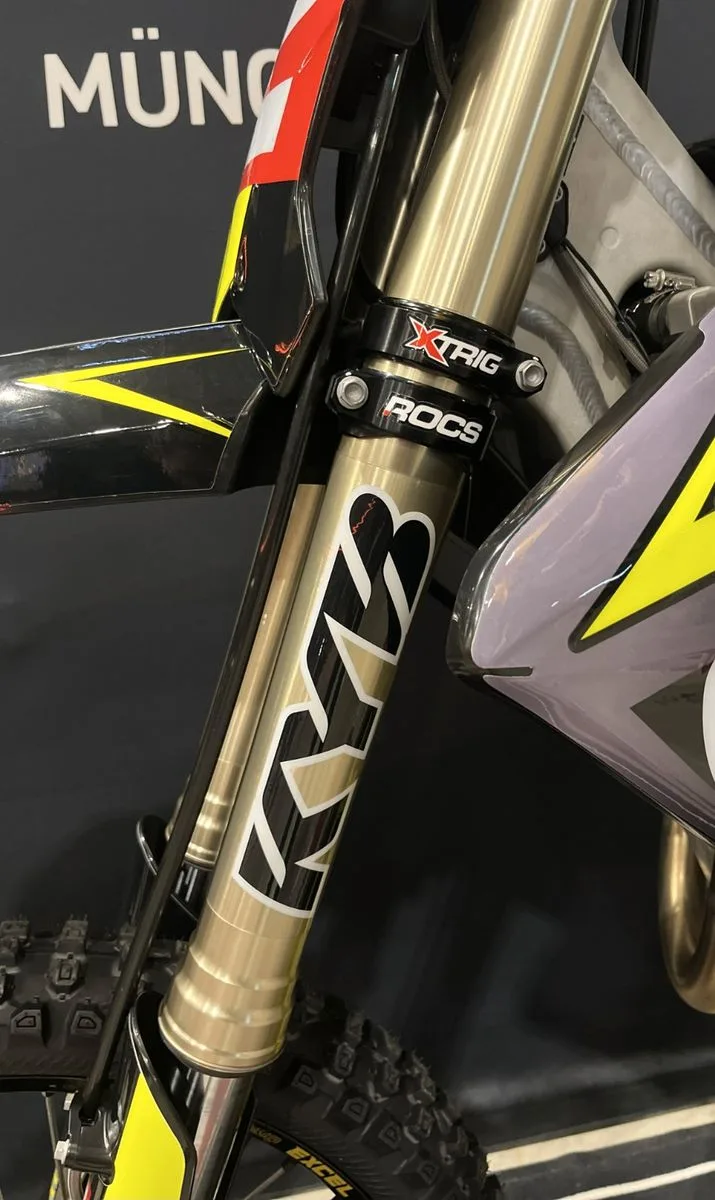 Triumph TF 450-X, 6/8