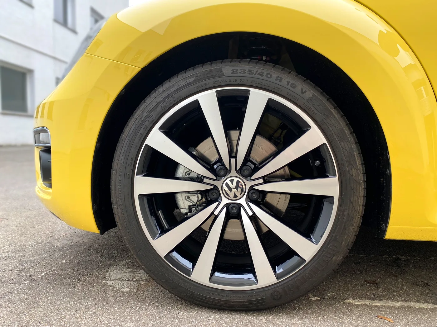 2013 Volkswagen Beetle 2.0 TSi "GSR" proposée par un spécialiste de la voiture de collection à Lindau, Allemagne, photo 12 sur 21