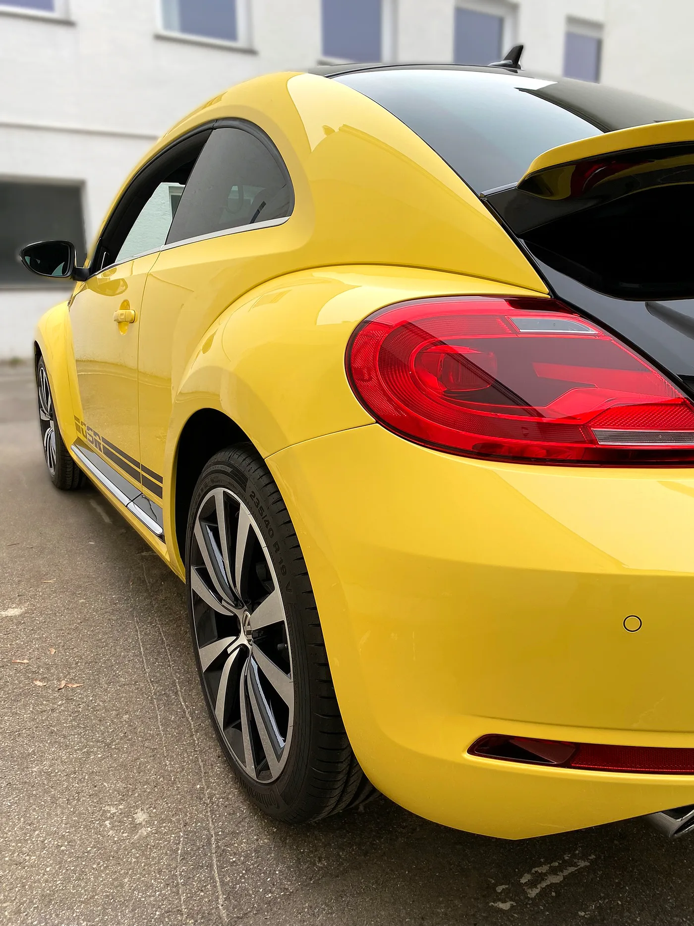 2013 Volkswagen Beetle 2.0 TSi "GSR" proposée par un spécialiste de la voiture de collection à Lindau, Allemagne, photo 16 sur 21