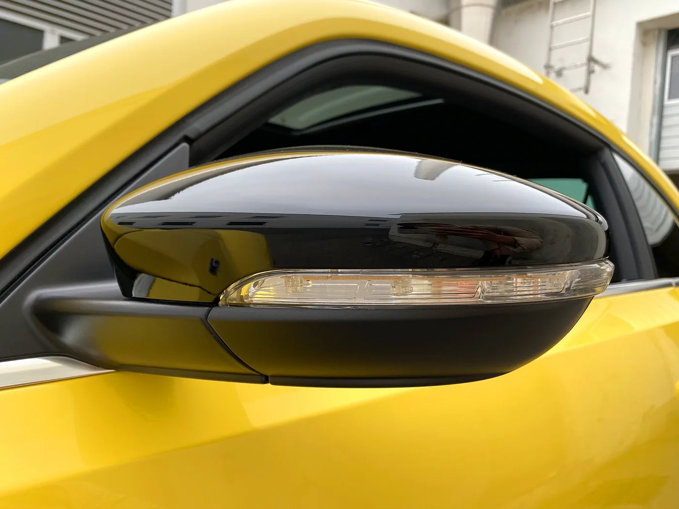 2013 Volkswagen Beetle 2.0 TSi "GSR" proposée par un spécialiste de la voiture de collection à Lindau, Allemagne, photo 21 sur 21