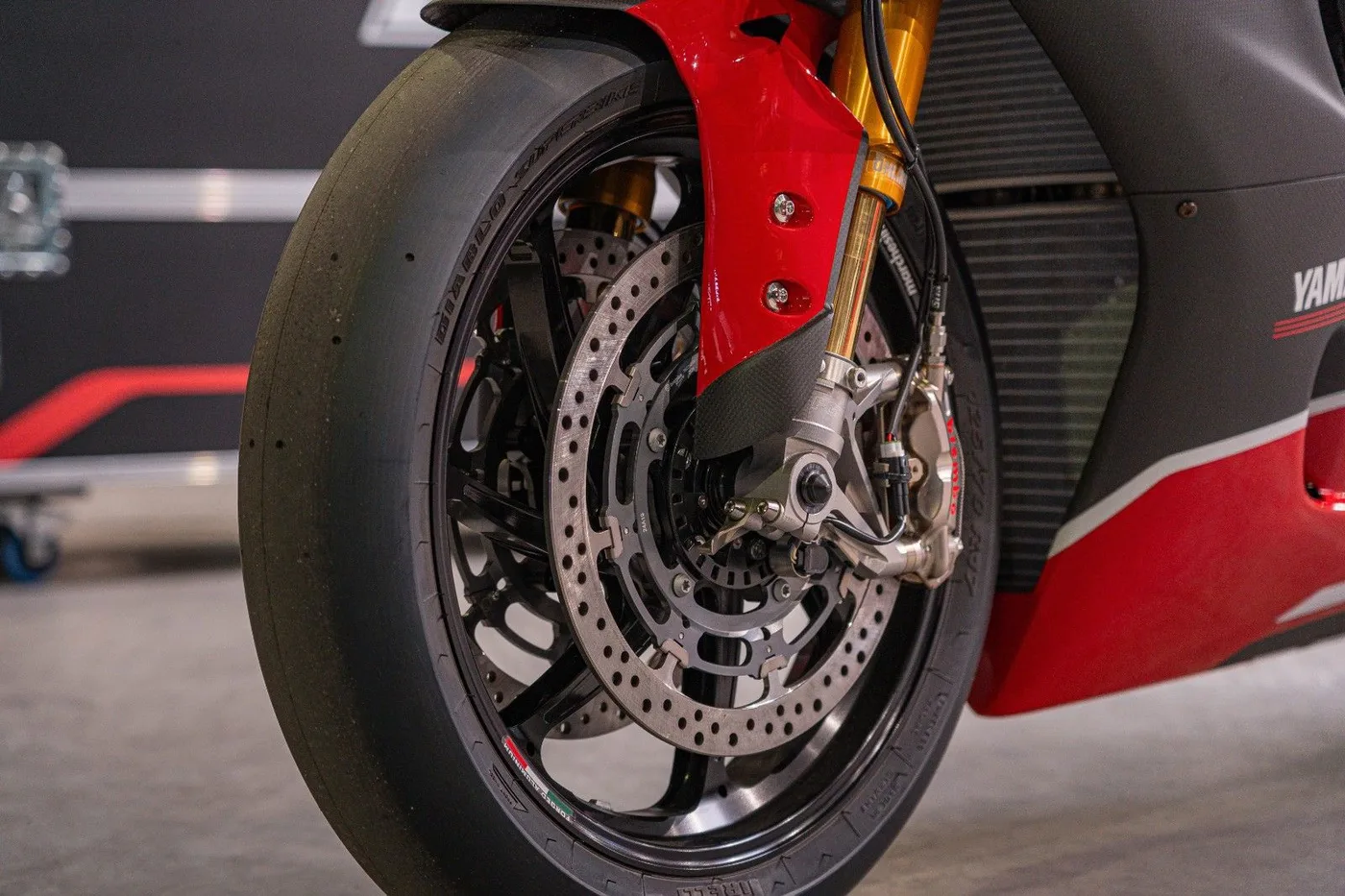 Yamaha YZF-R1 GYTR Pro offered by a luxury motorcycle dealer in Gronau, Germany, photo 10 of 25