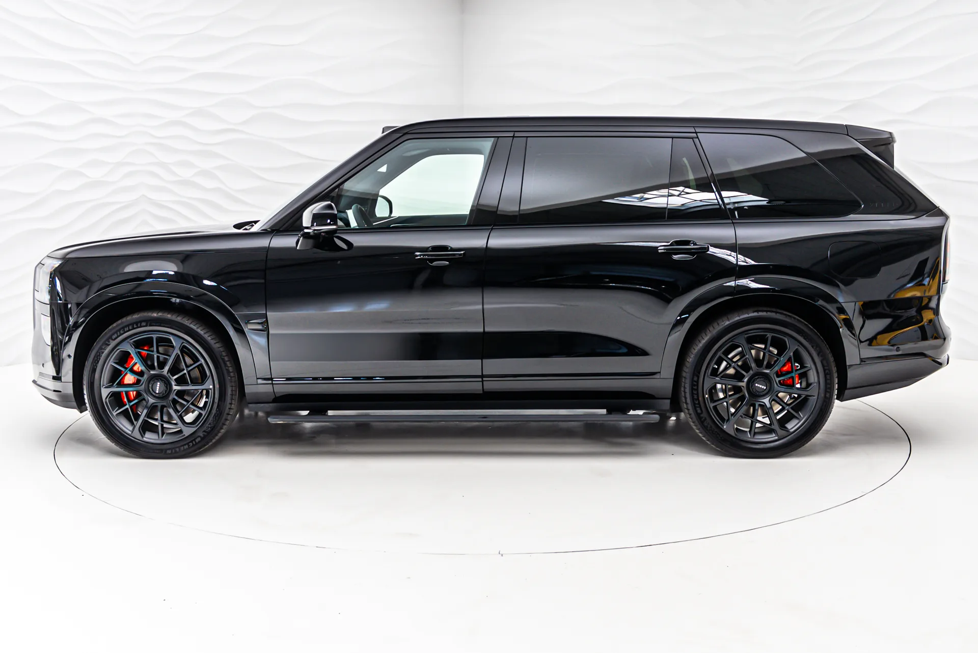 Zeekr 9X Ultra, 70 kWh, 3/30