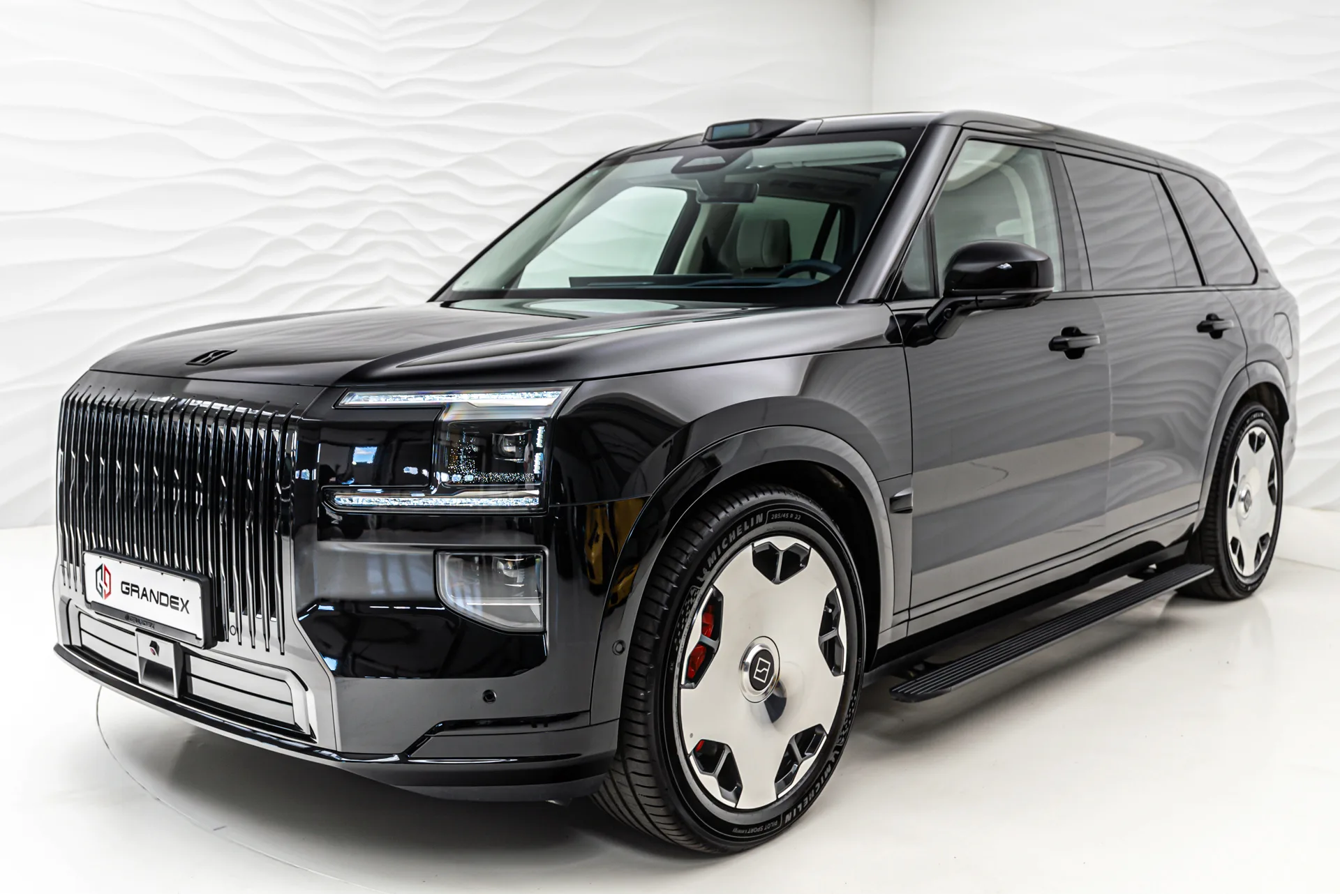 Zeekr 9X Ultra, 70 kWh angeboten von einem Supersportwagenhändler in Sengenthal, Deutschland, Hauptfoto