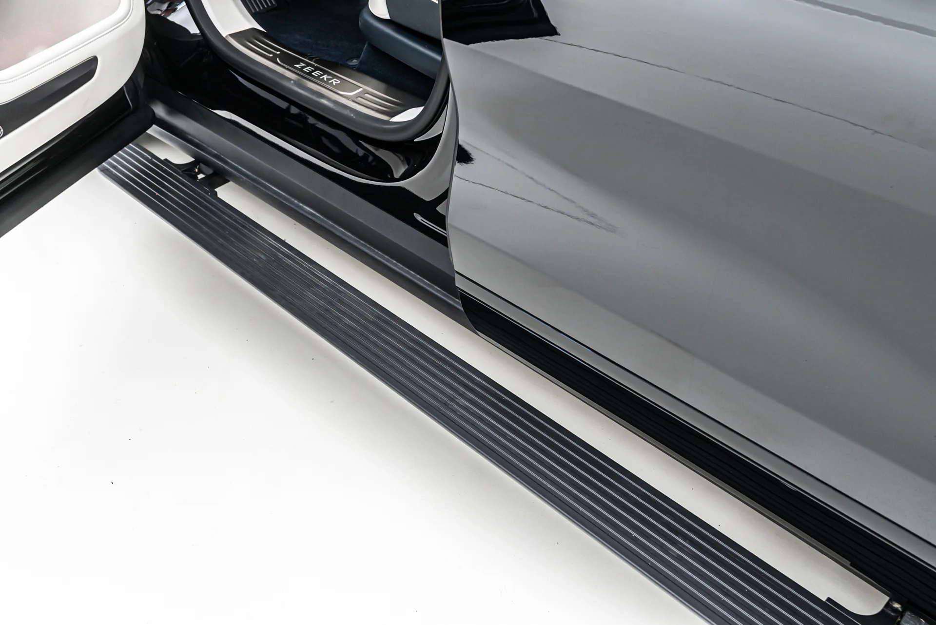 Zeekr 9X Ultra, 70 kWh, 17/30