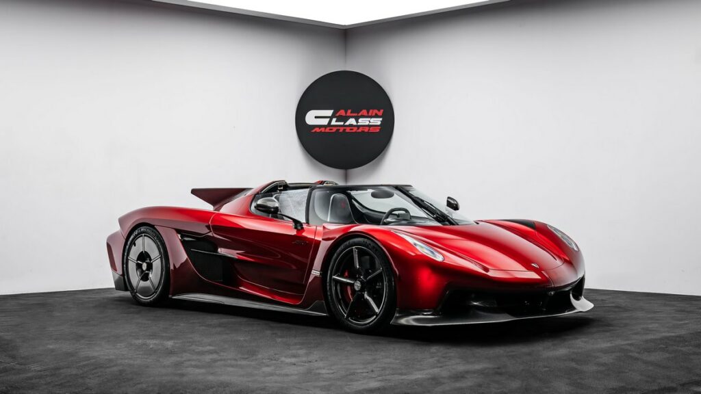 Koenigsegg Jesko Absolut for sale - Luxury car broker - LUSSO