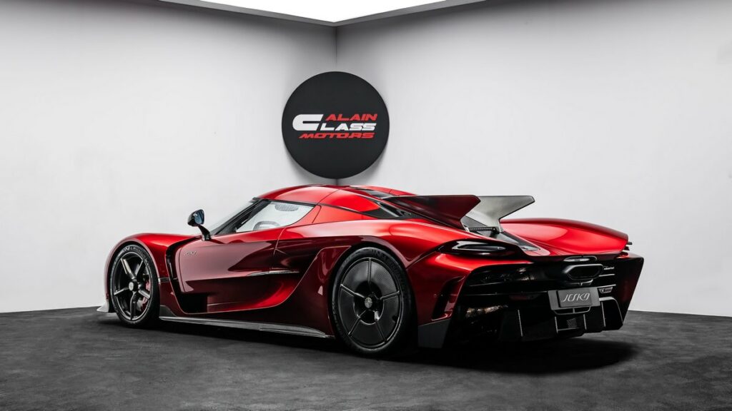 Koenigsegg Jesko Absolut for sale - Luxury car broker - LUSSO