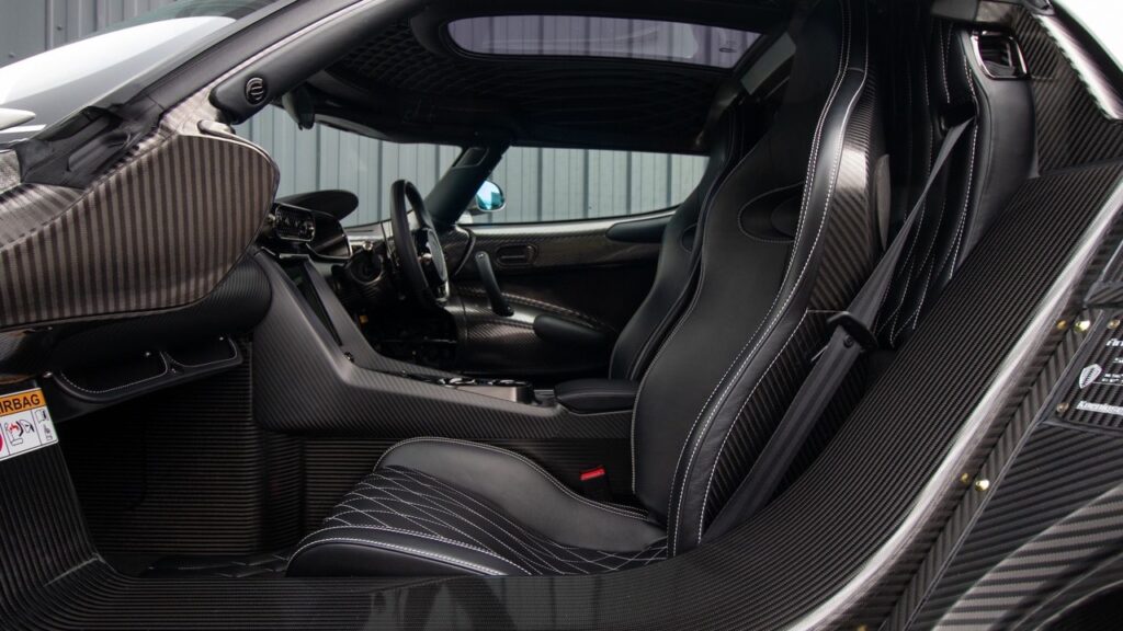 Koenigsegg Regera for sale - Luxury Car Broker - LUSSO
