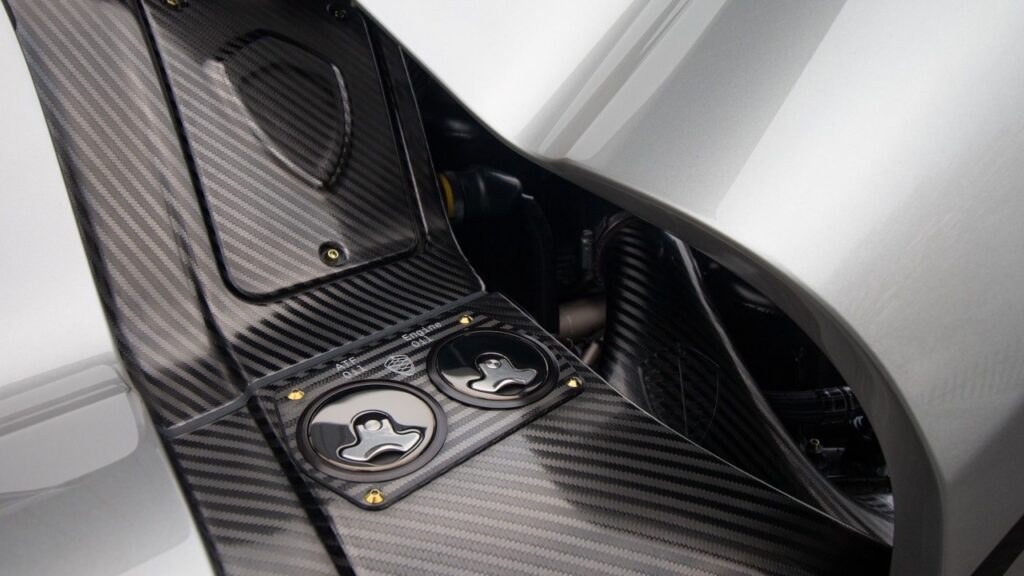 Koenigsegg Regera for sale - Luxury Car Broker - LUSSO