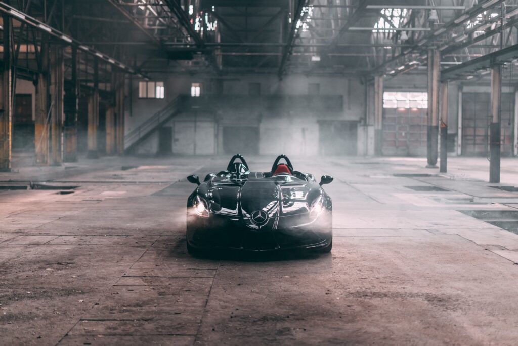 Mercedes-Benz SLR McLaren Stirling Moss - HYPERLUXE