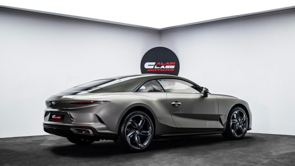 Bentley Batur for sale - Luxury car Broker - LUSSO