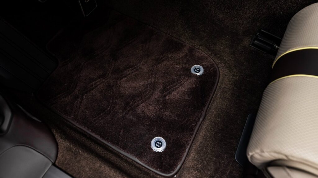 Bentley Batur for sale - Luxury car Broker - LUSSO