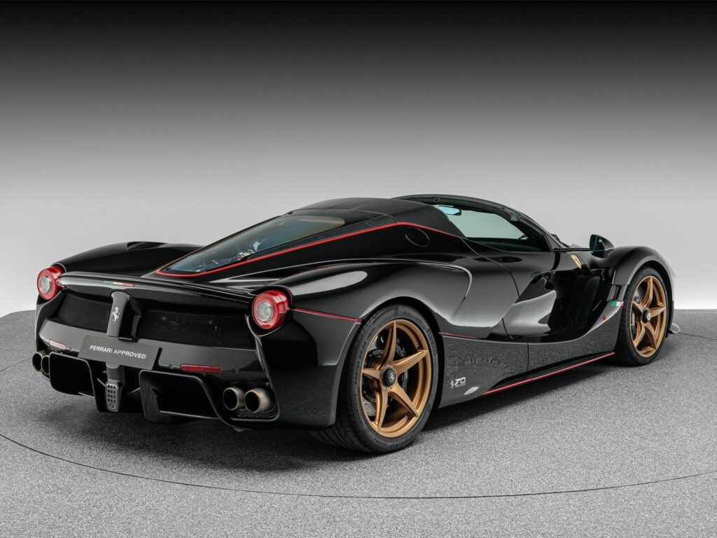 Ferrari LaFerrari Aperta for sale - Luxury car Broker - LUSSO