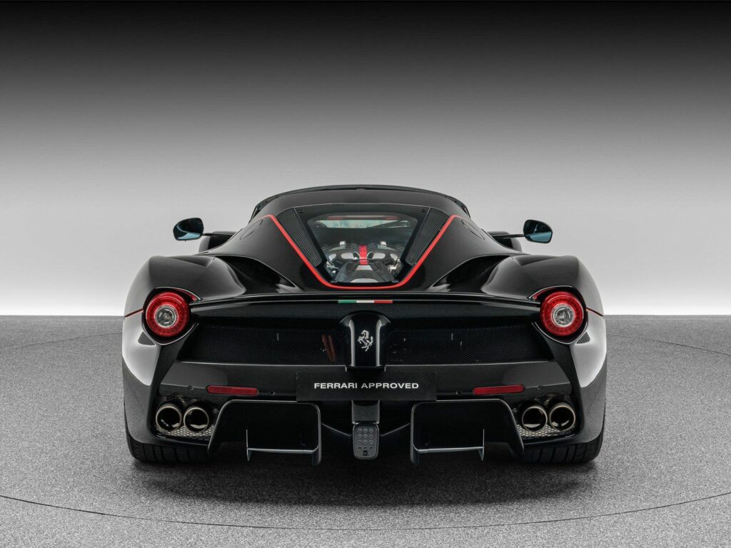 Ferrari LaFerrari Aperta for sale - Luxury car Broker - LUSSO