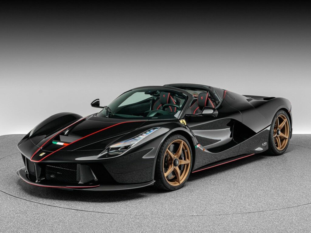 Ferrari LaFerrari Aperta for sale - Luxury car Broker - LUSSO