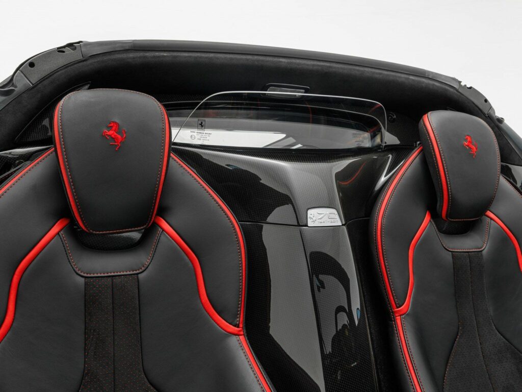 Ferrari LaFerrari Aperta for sale - Luxury car Broker - LUSSO