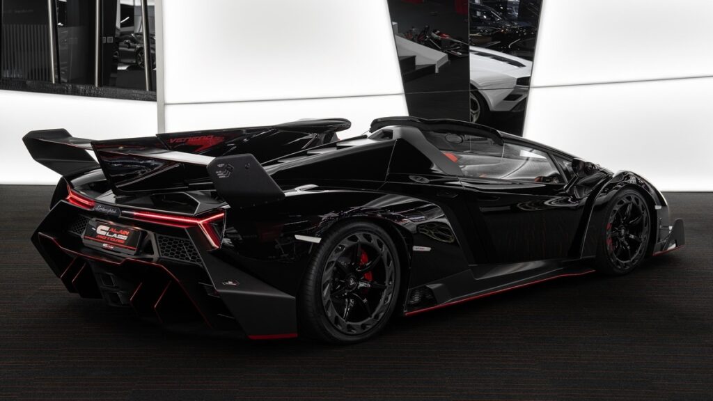 Lamborghini Veneno Roadster for sale - Luxury Car Broker - LUSSO