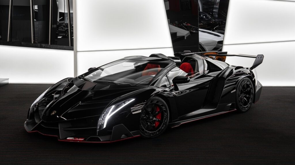 Lamborghini Veneno Roadster for sale - Luxury Car Broker - LUSSO