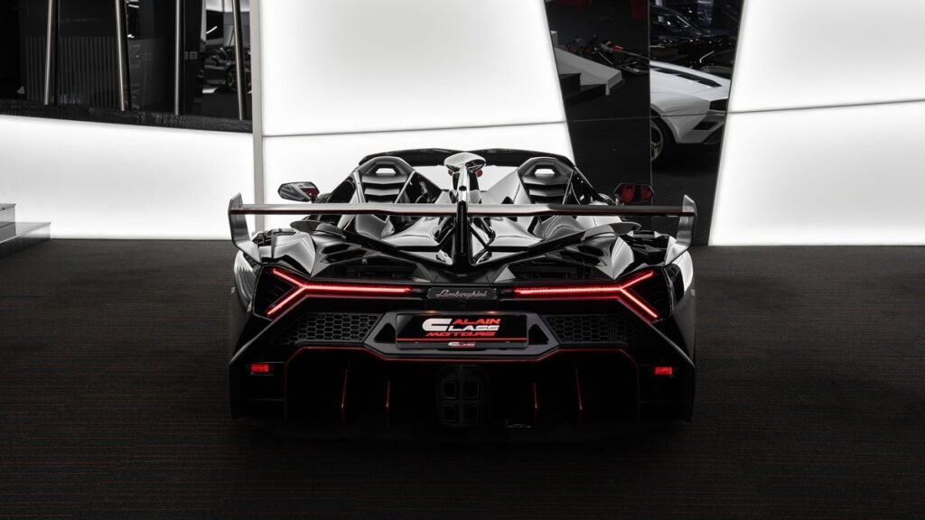 Lamborghini Veneno Roadster for sale - Luxury Car Broker - LUSSO