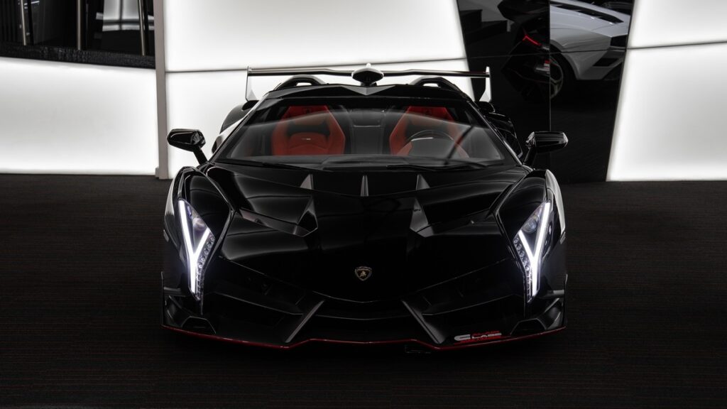 Lamborghini Veneno Roadster for sale - Luxury Car Broker - LUSSO