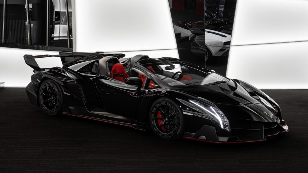 Lamborghini Veneno Roadster for sale - Luxury Car Broker - LUSSO