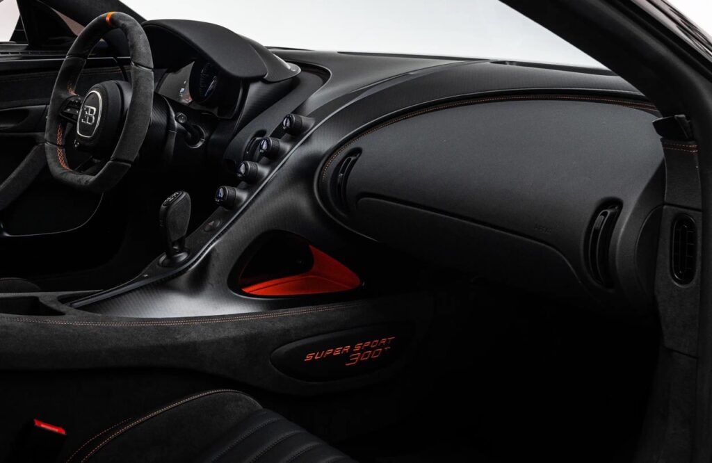 Bugatti Chiron Super Sport 300+ for sale - Luxury car Broker - LUSSO, the best luxury car broker in the world