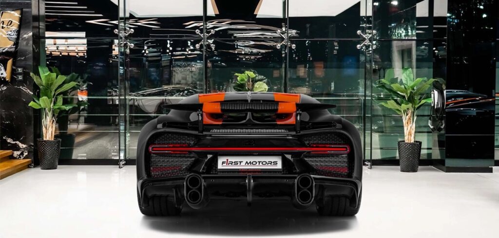 Bugatti Chiron Super Sport 300+ for sale - Luxury car Broker - LUSSO, the best luxury car broker in the world