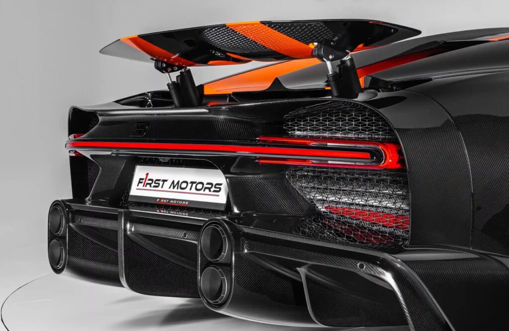 Bugatti Chiron Super Sport 300+ for sale - Luxury car Broker - LUSSO, the best luxury car broker in the world