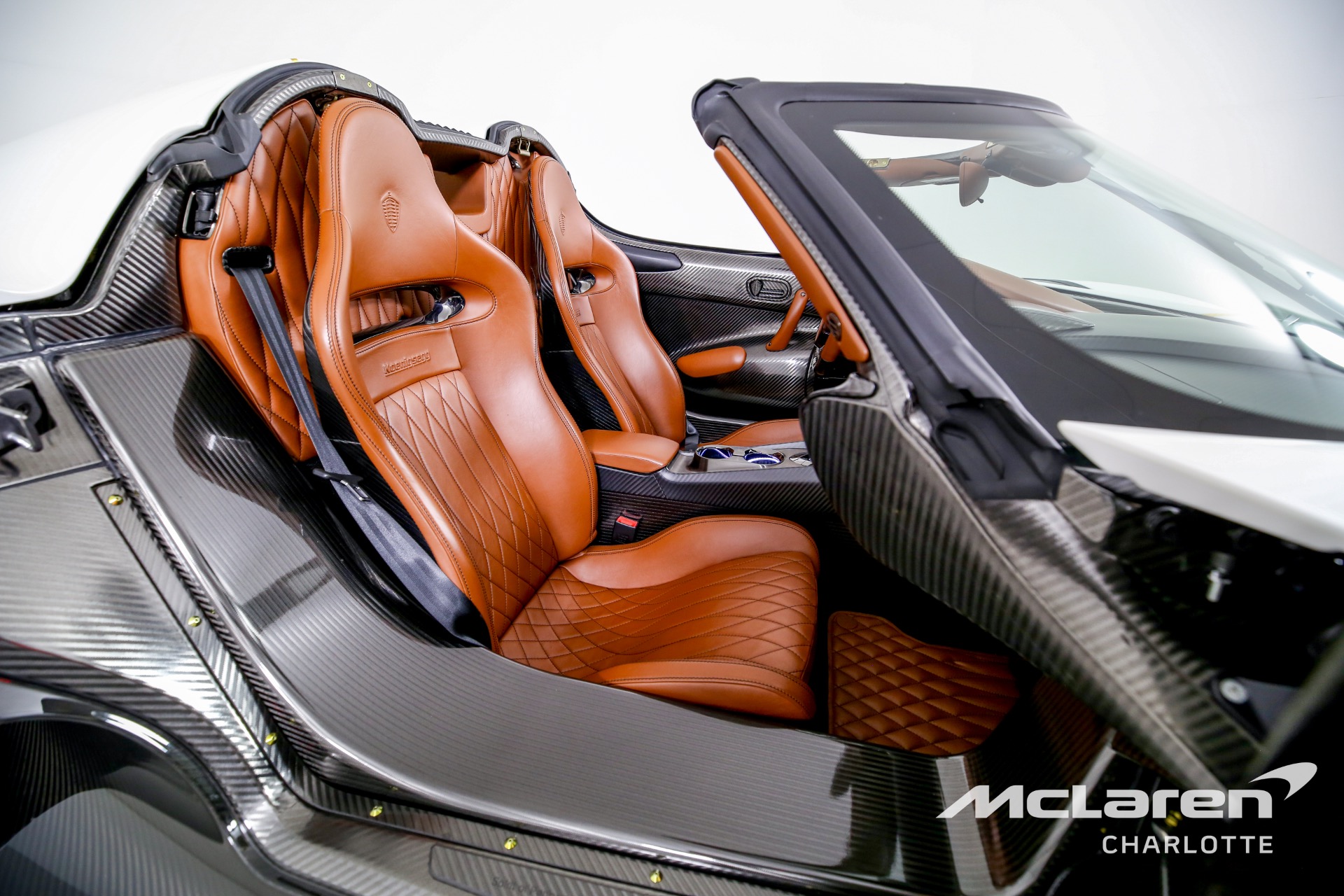 Koenigsegg Regera For Sale - LUSSO - Luxury Car Broker, The best Luxury car Broker in the world